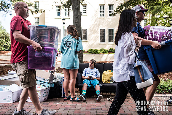 USC students move back to campus
