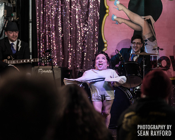 Pretty Things Peep Show - Photos - by South Carolina Photojournalist Sean Rayford