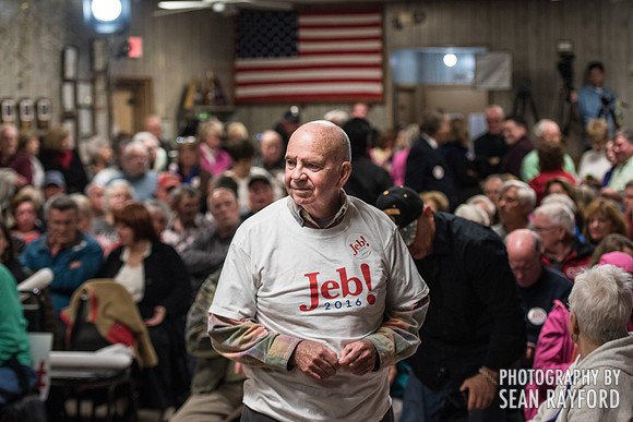 Republicans Campaign in SC 09154_