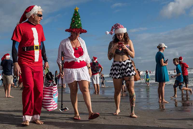 surfing santas by columbia sc photographer