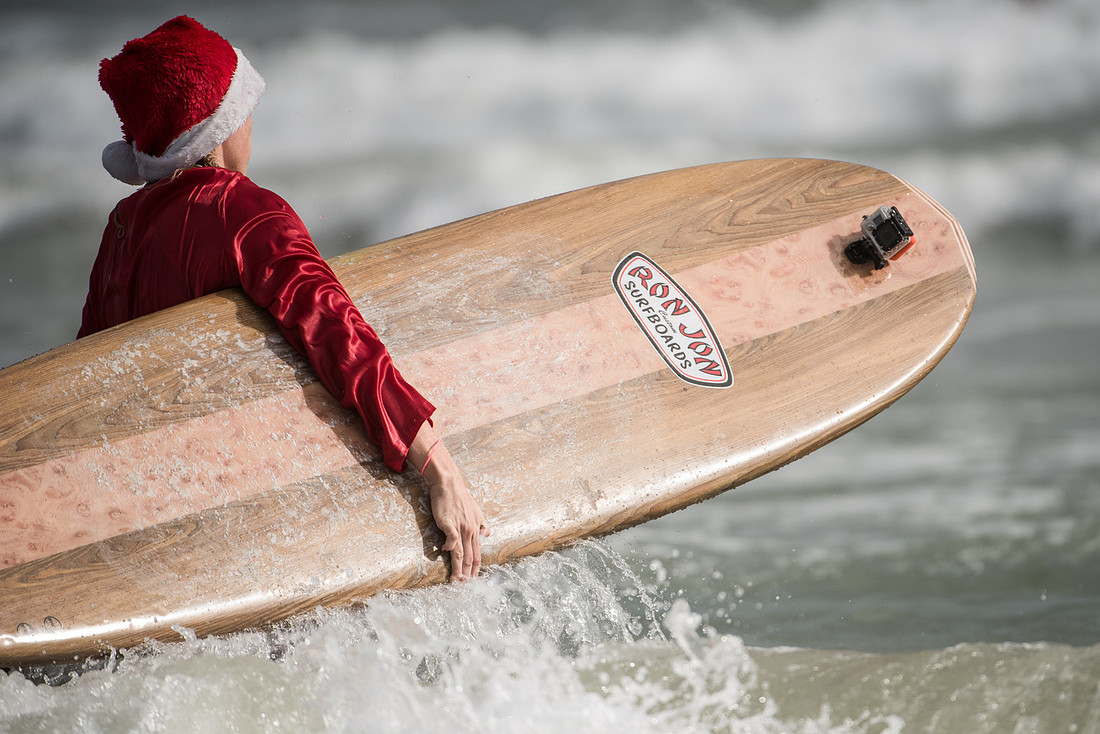 surfing santas by columbia sc photographer