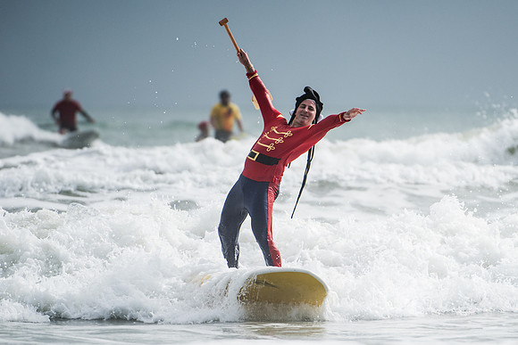 surfing santas by columbia sc photographer