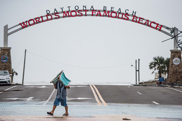 Powerful Hurricane Irma Slams Into Florida 133851