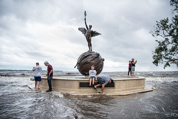 Powerful Hurricane Irma Slams Into Florida 134287