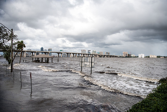 Powerful Hurricane Irma Slams Into Florida 134653