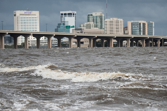 Powerful Hurricane Irma Slams Into Florida 134523