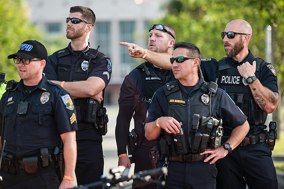 Richard Spencer visits UF Gainesville Photos 170893