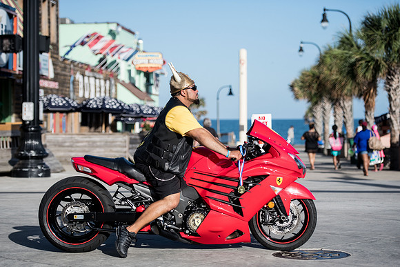 black bike week fri 009809
