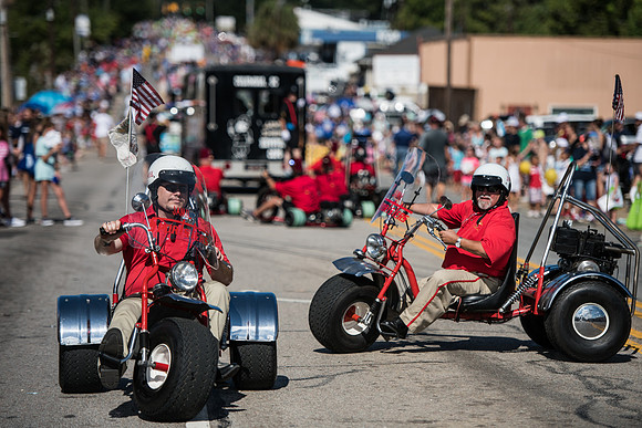 chapin labor day parade photos 18194