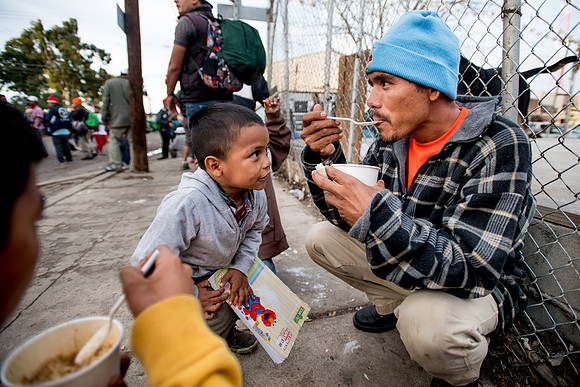 tijuana caravan nov 22 09750