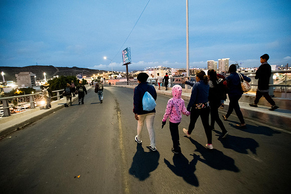tijuana caravan nov 22 10236