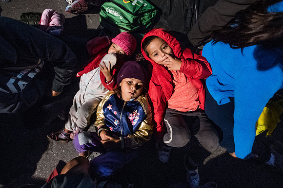tijuana caravan nov 22 10336