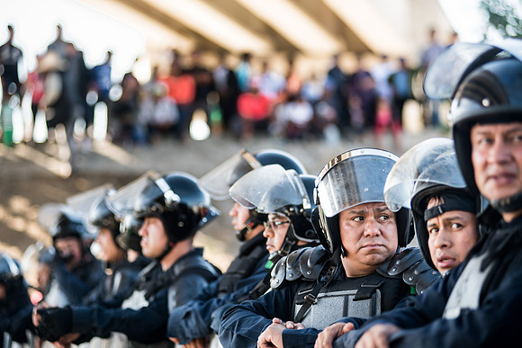 tijuana caravan nov 25 17353