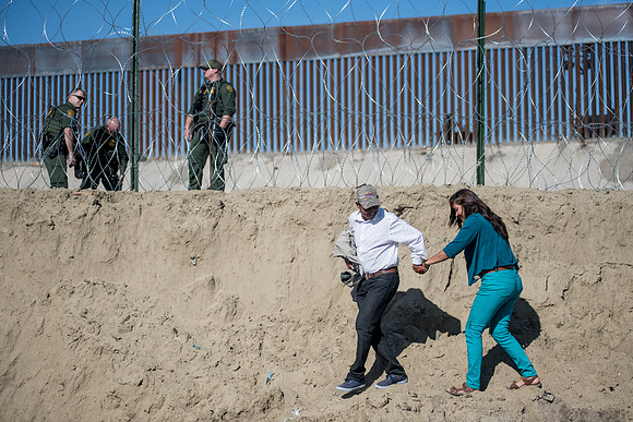 tijuana caravan nov 25 17835