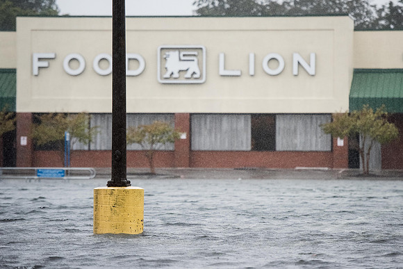 Hurricane Matthew coverage in Charleston 62923