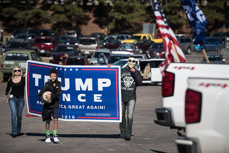 Trump raleigh 14033