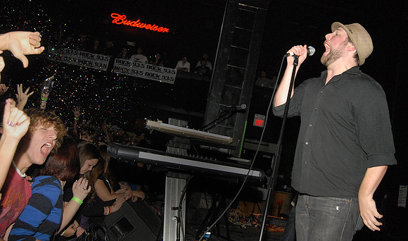 Columbia SC Music Photographer Sean Rayford