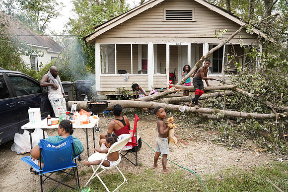 South Carolina photojournalist Sean Rayford 001